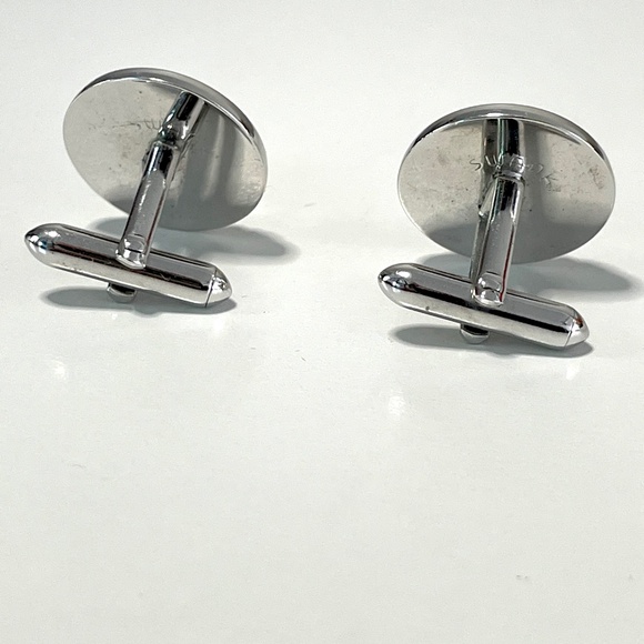 Swank Cufflinks and Tie Clip Set - Picture 3 of 9